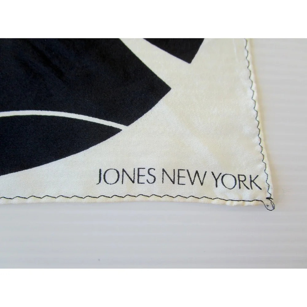 Vintage Jones New York Black and White Abstract 100% Silk Scarf 21 x 21